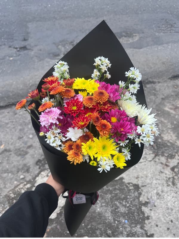 thumbelina black matte S (fresh flower)